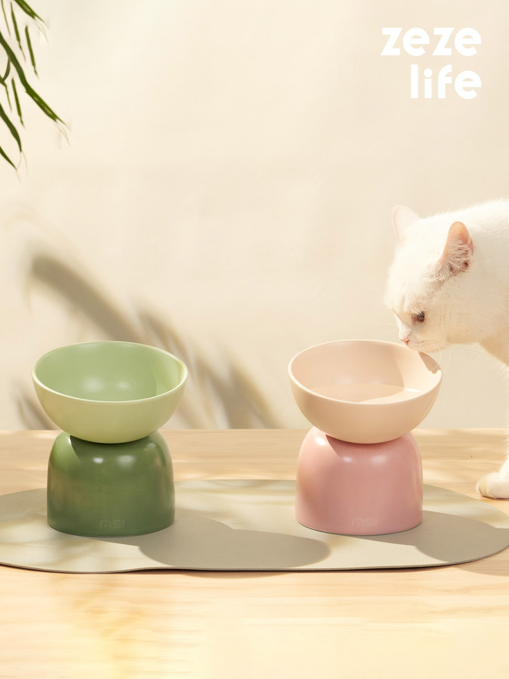  Howise 2 Wide Raised Cat Food Bowl with Silicone Pet Food Mat, Ceramic Elevated Cat Bowls Small Dog Dish Set