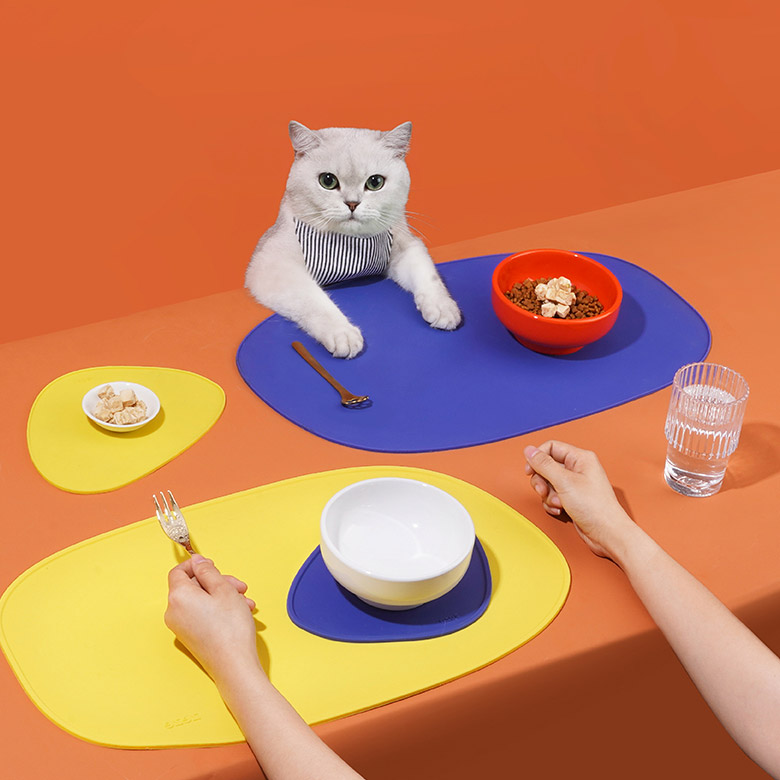 Cartoon Cats Pet Food Mat