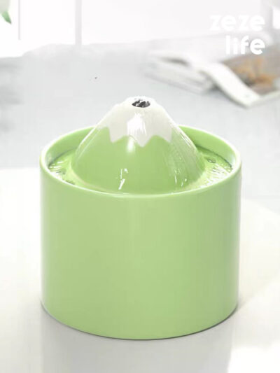 Snow Mountain Green Cat Water Fountain