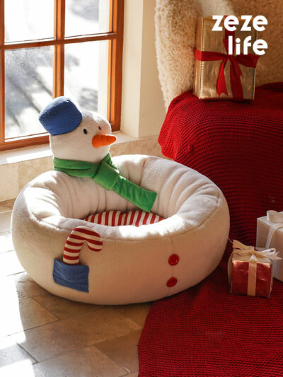 Hug Snowman Cat Bed