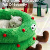 Christmas Wreath Shaped Cat Bed