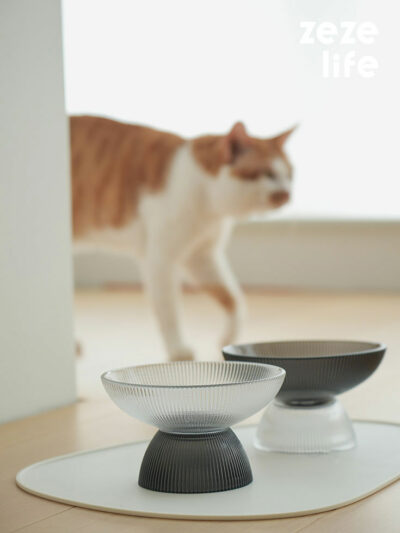 White & Black Glass Cat Bowls