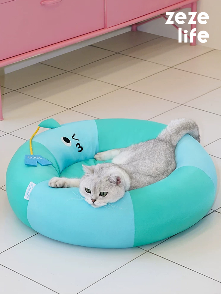 Swim Ring Cat Bed (5)